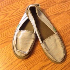 Women's Sanuk shoes